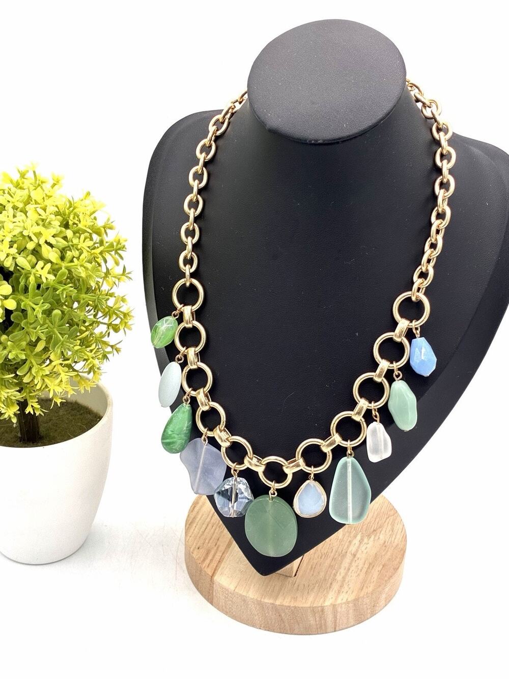 Vintage Gold-Tone Chunky Chain Necklace Multicolor Stone Charm Dangles 16”
